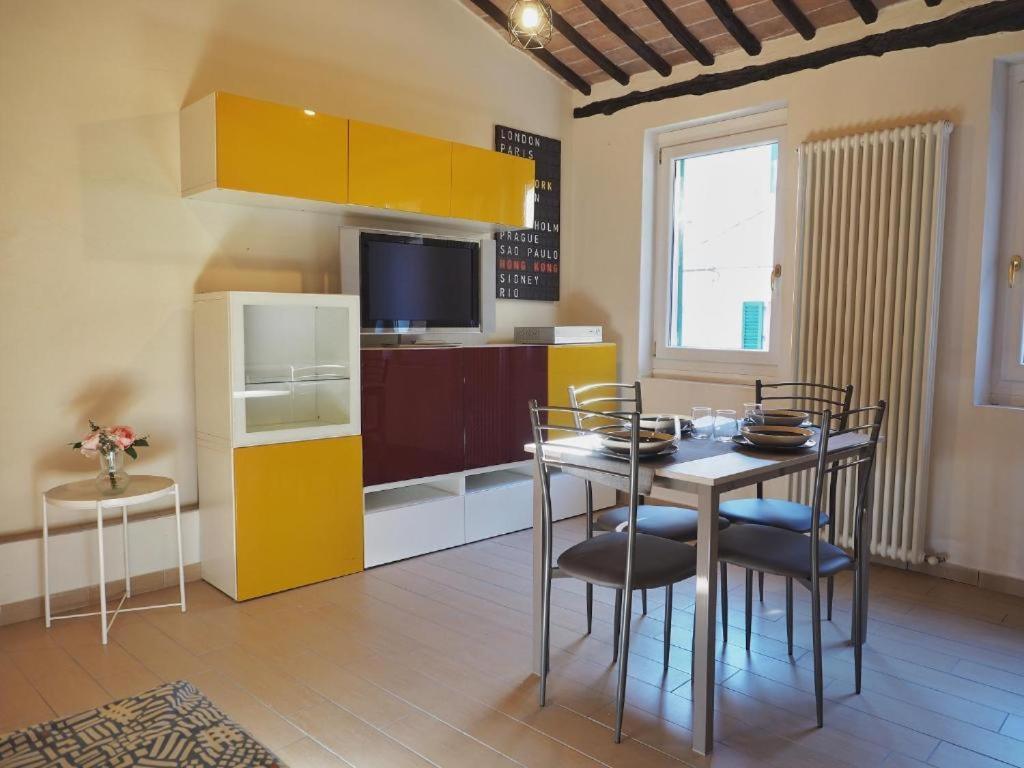 Contrada House By Francigenaapartments Siena Buitenkant foto