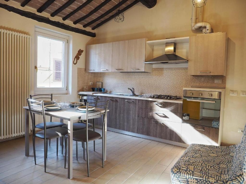 Contrada House By Francigenaapartments Siena Buitenkant foto
